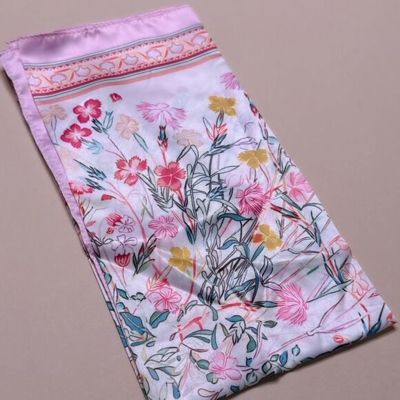 Floral Scarf in Pink and Multicolor G15 - Picture 3 of 4